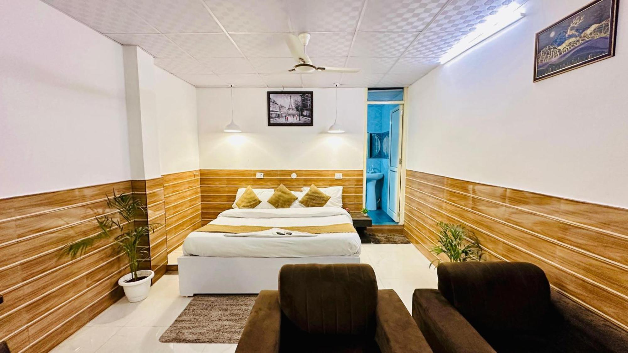 فندق Dr White House - Noida Sector 18 المظهر الخارجي الصورة